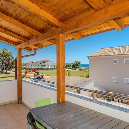 Mlado * פריבלאקה